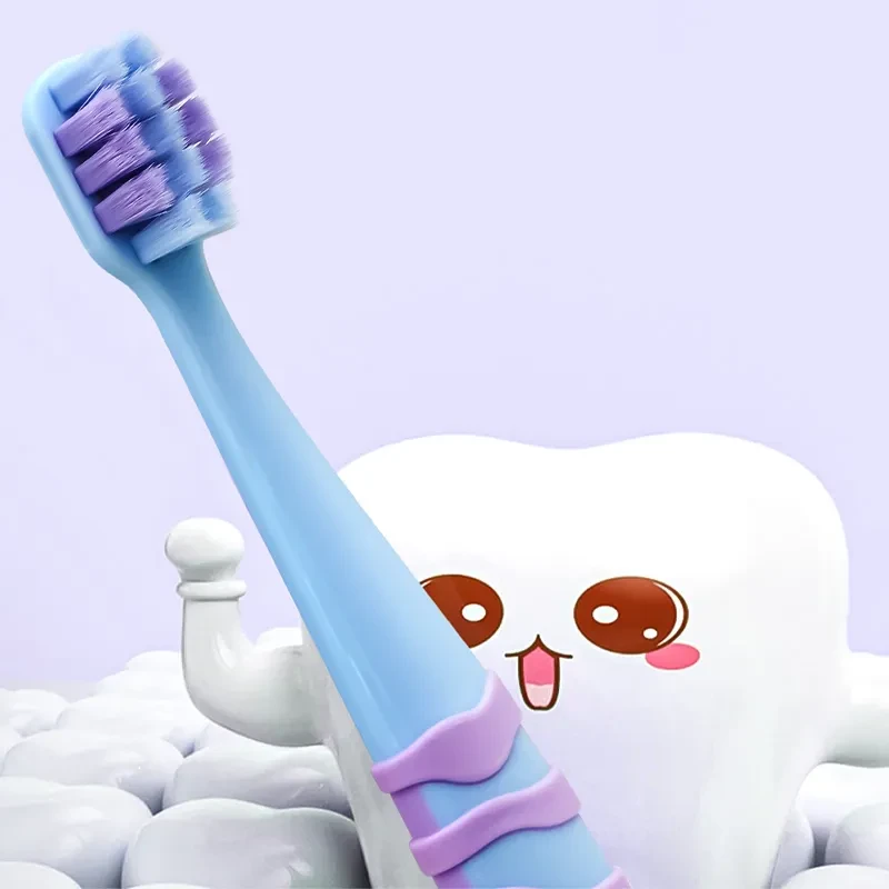 Como escolher uma escova de dentes infantil?